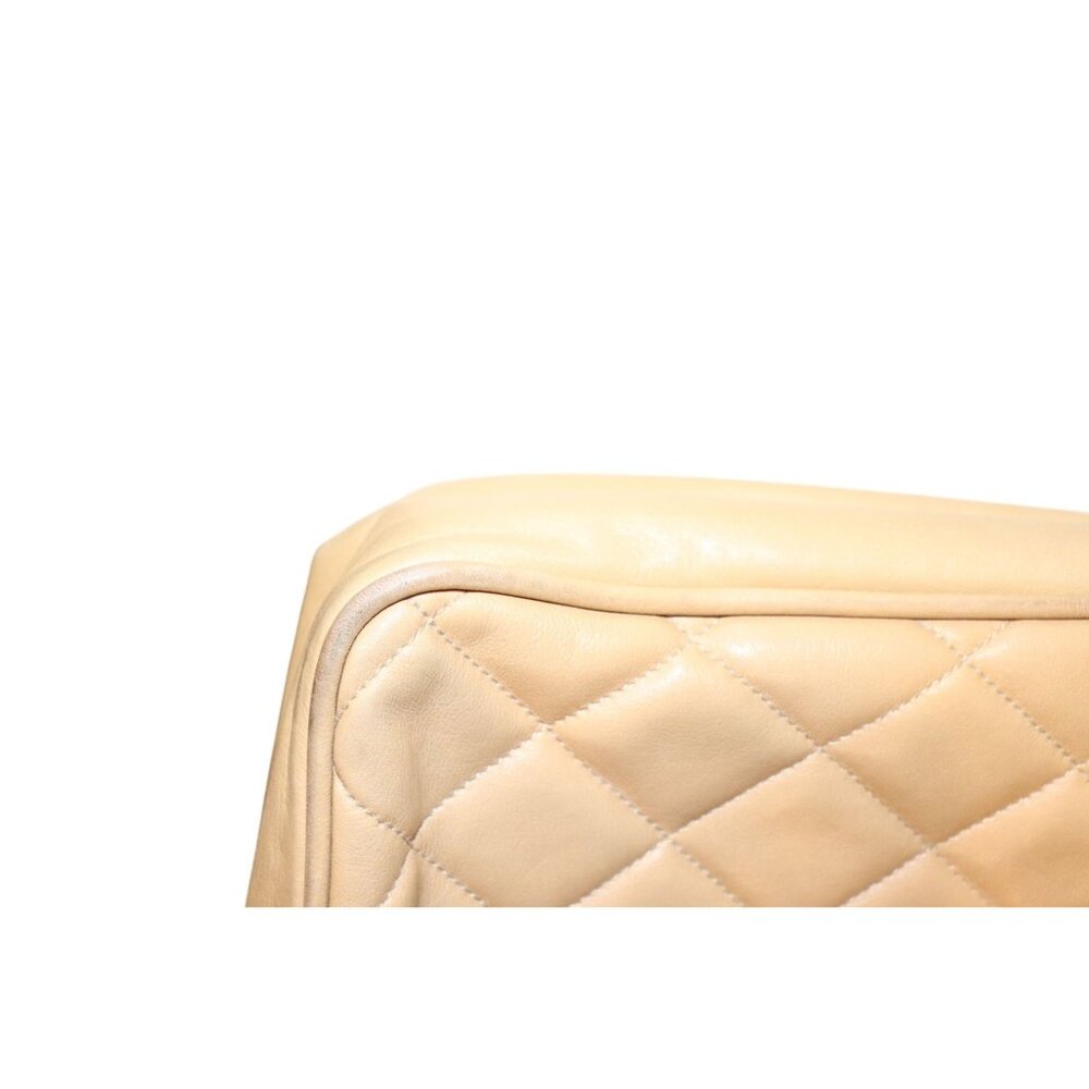Chanel Quilted Beige Lamb Leather Shoulder Bag With Chain Strap & CC Charm - Picture 14 of 15